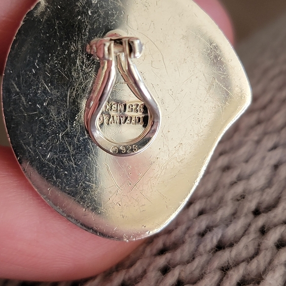 Tiffany & Co. Silver Earrings Clip On - Picture 8 of 16